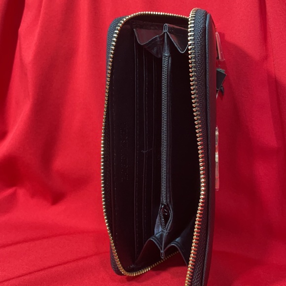 Badgley Mischka Wallet - Picture 10 of 14